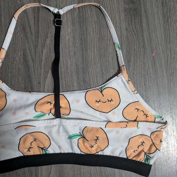 Cozy Peach Bralette - US M - Picture 5 of 6